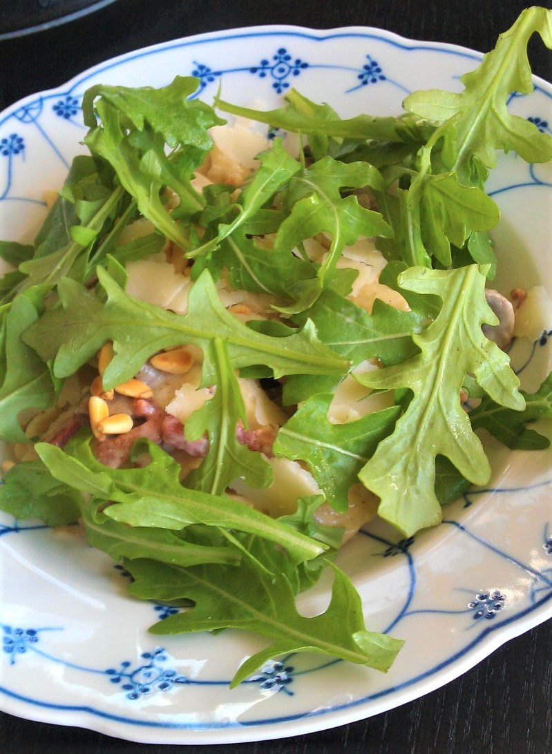 Pappardelle med svampe, rucola og bacon