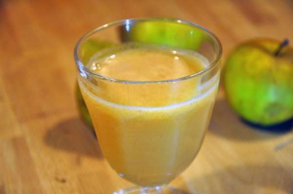 Hjemmelavet �blemost med ingef�r
