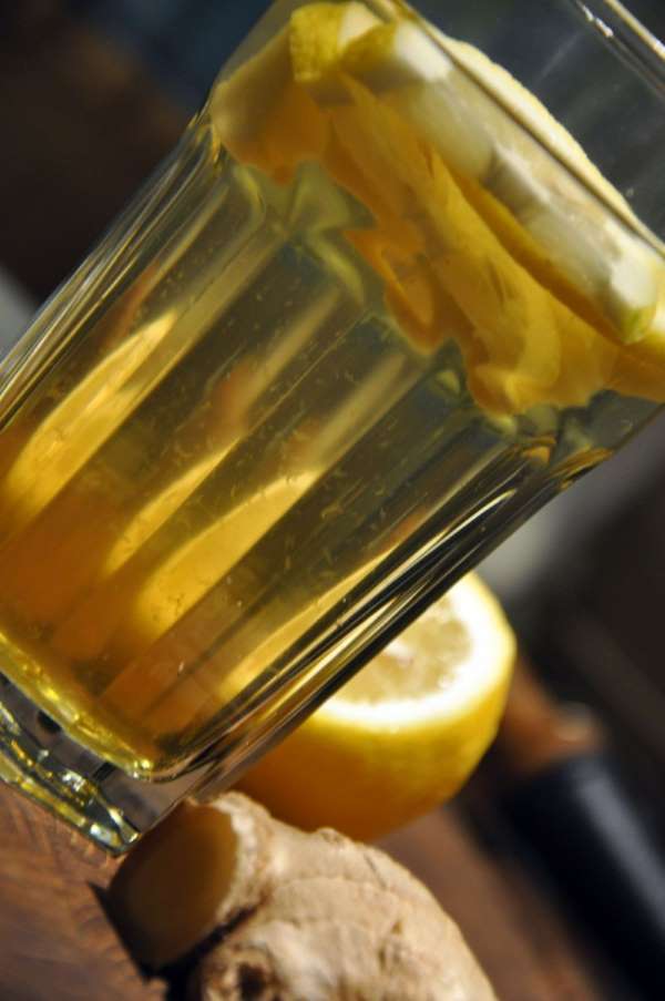 Varm Hyldeblomst med citron og ingef�r