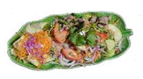 Varm Thailandsk oksek�ds salat