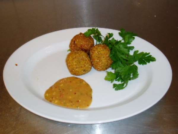 Falaffel med chili/tomat pesto
