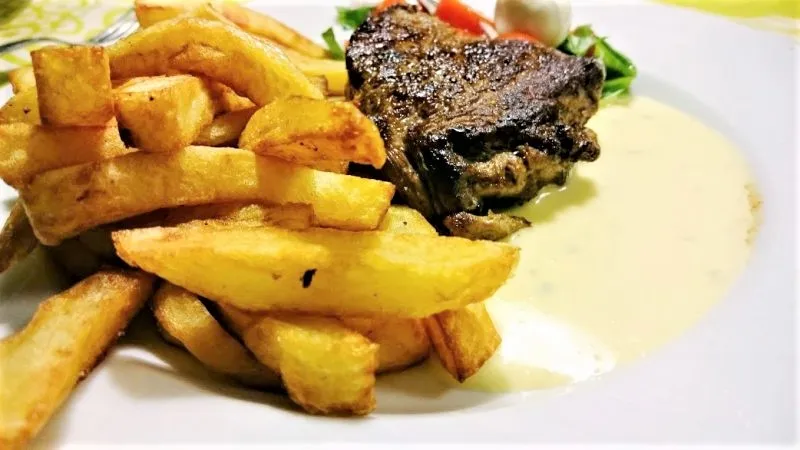 Bøf Bearnaise med Triple cooked fries - stort