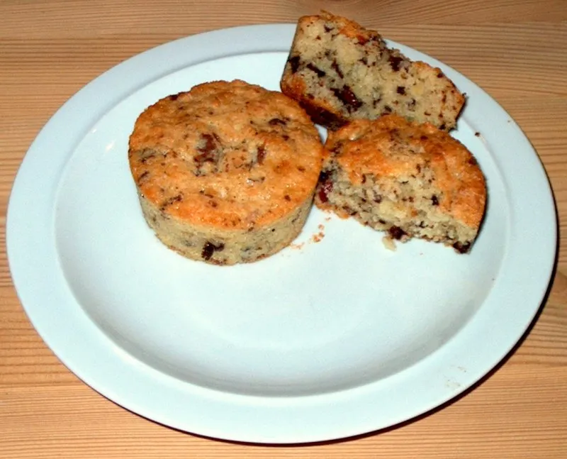 Muffins med kokos, chokolade og nødder - stort