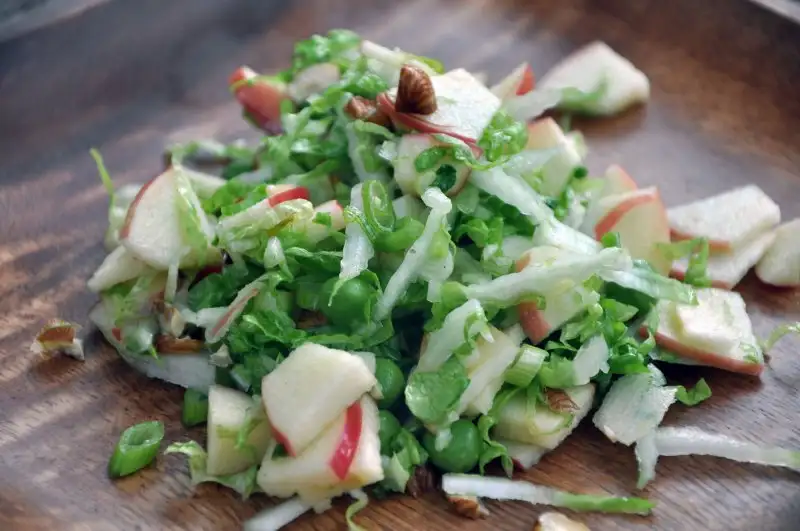 10696-den-sprøde-salat.jpg