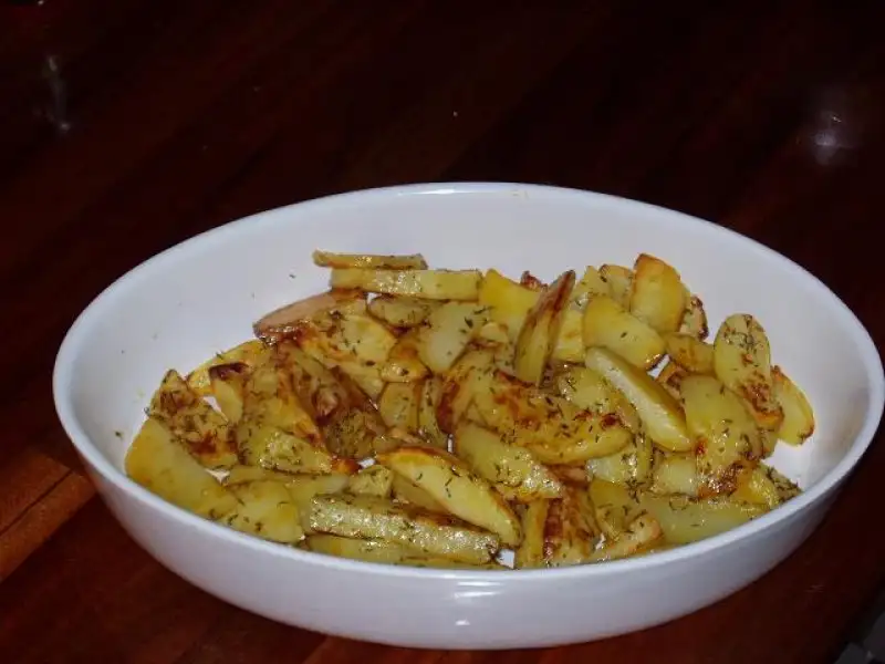 Kartofler med timian og paprika i ovn