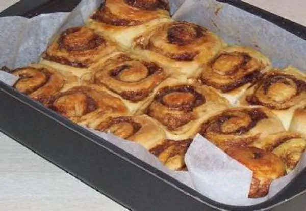 Kanelsnegle med margarine