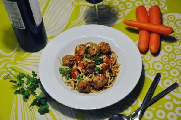 Boller i tomatsauce