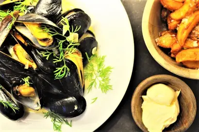 10879-Moules-frites-med-aioli.jpg