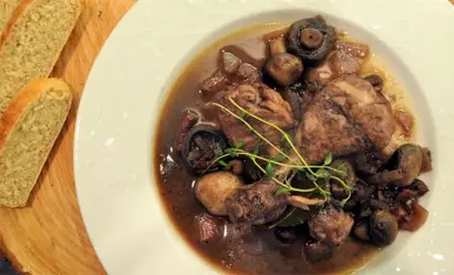 18361-coq-au-vin-maduniverset.jpg