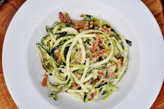 LCHF squashgetti carbonara