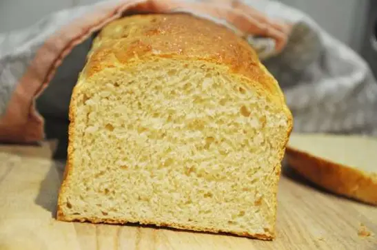 Formbrød med bageenzym 