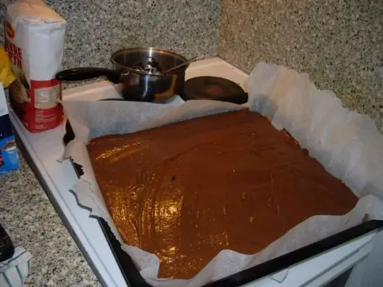 Chokoladekage i bradepande