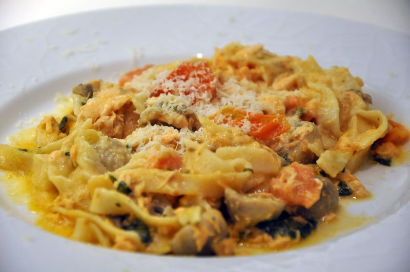 pasta med laks og rejer opskrift pasta med laks og rejer opskrift