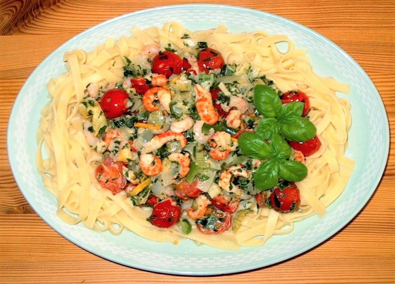 pasta med krebsehaler pasta med krebsehaler