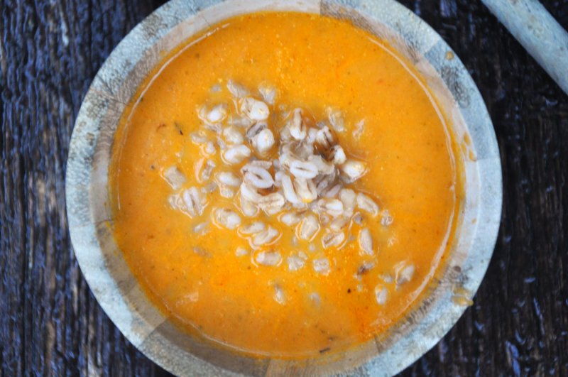 Fiskesuppe med laks og perlebyg - stort