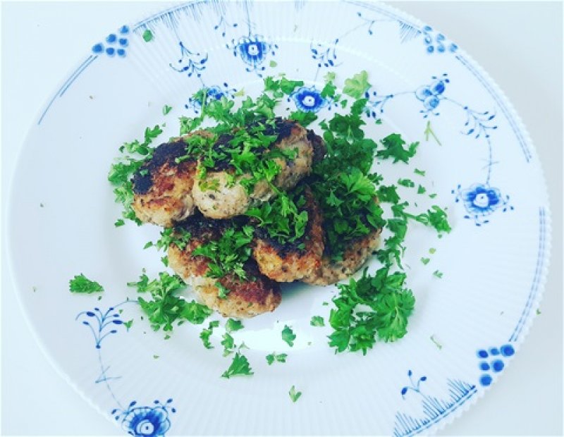 Frikadeller med hytteost og ingefær - stort
