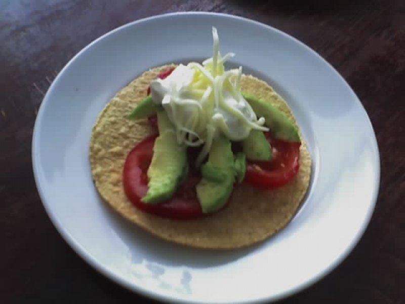 tostadas med avocado og creme fraiche - stort