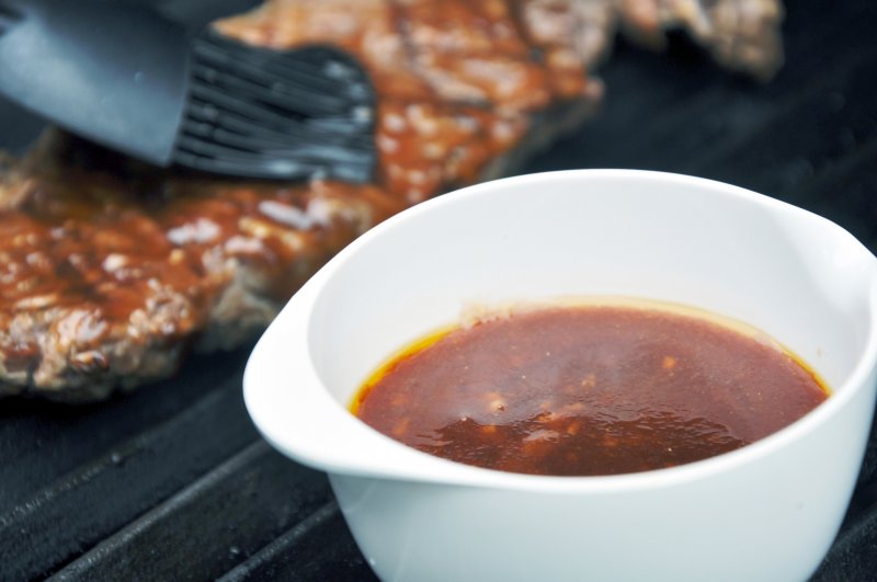 springvand albue kor Absolut bedste BBQ marinade - Lækker Opskrift - Maduniverset.dk