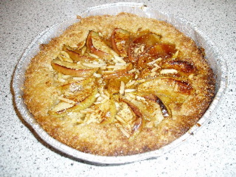 Havregrynstærte med æbler - stort