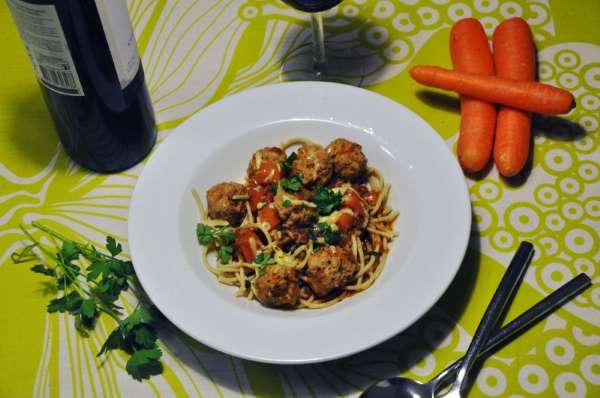 Boller i tomatsauce