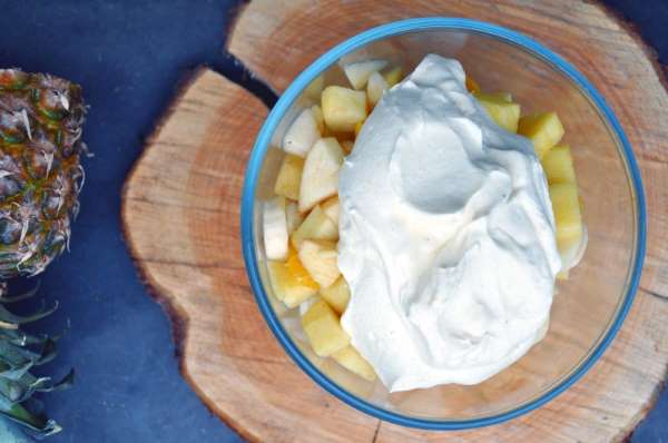 Abemad - frugtsalat med råcreme