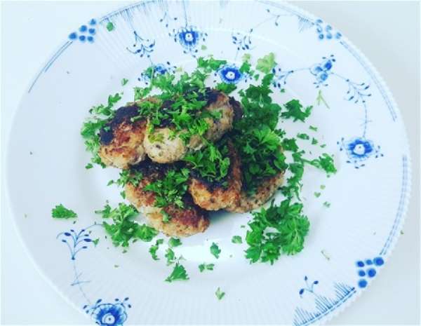 Frikadeller med hytteost og ingefær