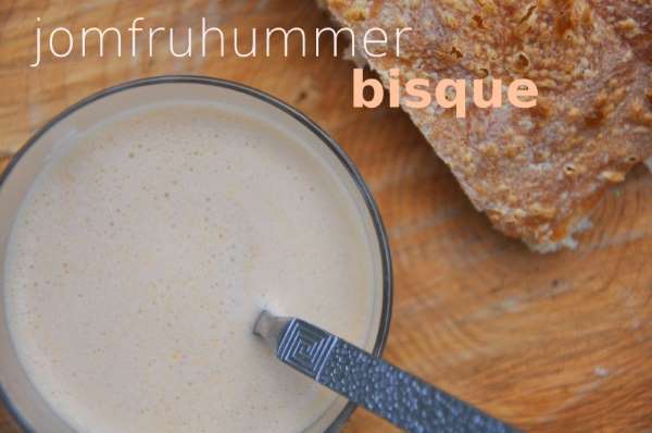 Lækker jomfruhummer bisque lavet af skallerne