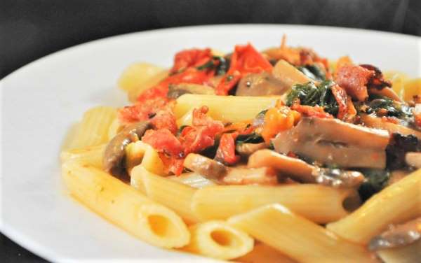 Pasta med champignon og gorgonzolasauce